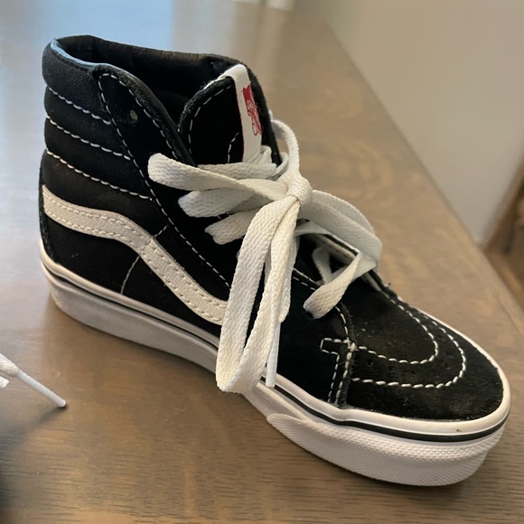 Brand new kid’s high top Vans. Size 11. Never worn. - Picture 3 of 5